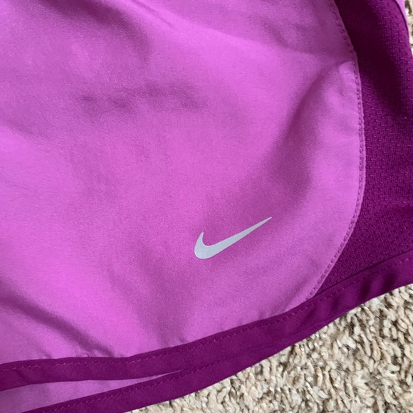 Nike Women’s Purple Running Shorts XS - Picture 3 of 6